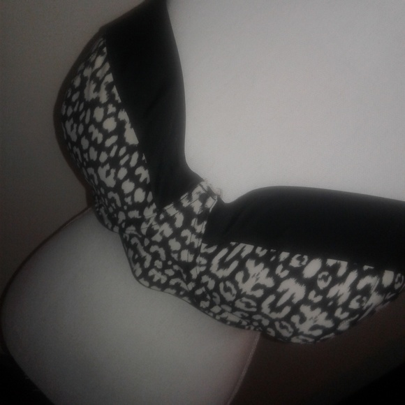 Ava & Viv | bikini top leopard print - Picture 2 of 4